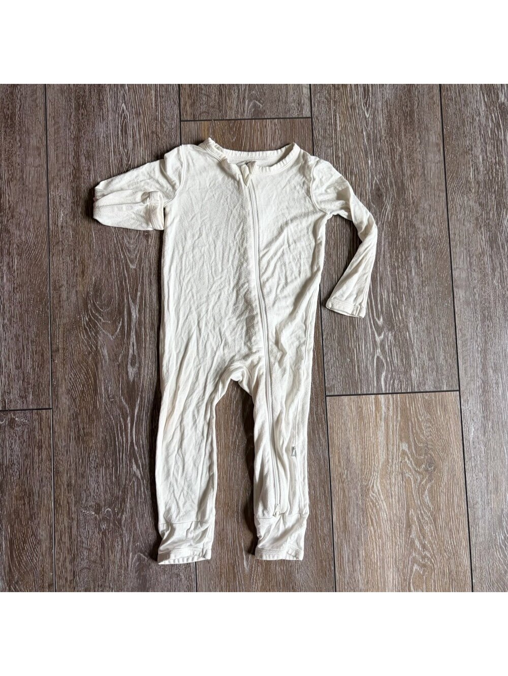Neutral White Kyte Bamboo Zippy